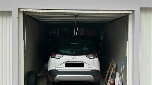 Apartments in Lyon - photo 2