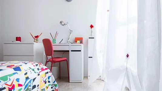Rooms in Sesto San Giovanni - photo 2