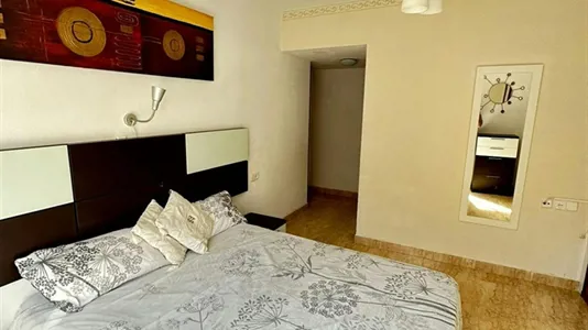 Rooms in Almería - photo 2