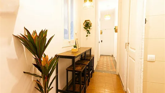 Rooms in Barcelona Eixample - photo 10