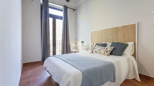 Rooms in Valencia Ciutat Vella - photo 1