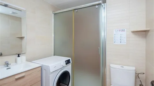 Rooms in Valencia Extramurs - photo 5