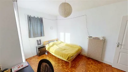 Room for rent in Dijon, Bourgogne-Franche-Comté