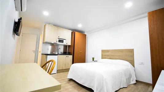 Apartments in Valencia Extramurs - photo 6