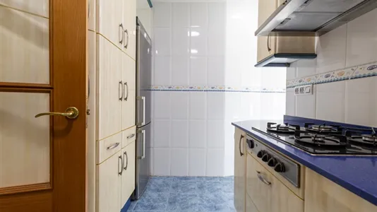 Rooms in Valencia Extramurs - photo 7