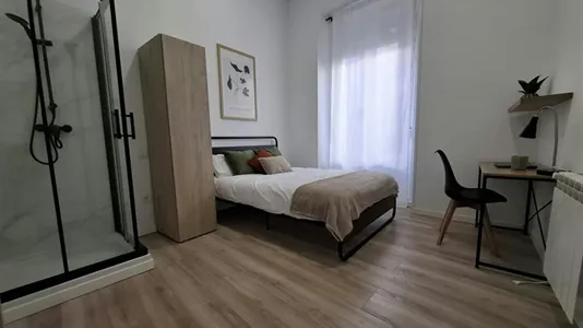 Rooms in Madrid Centro - photo 3