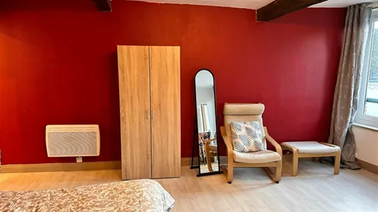 Apartments in Vervins - photo 3