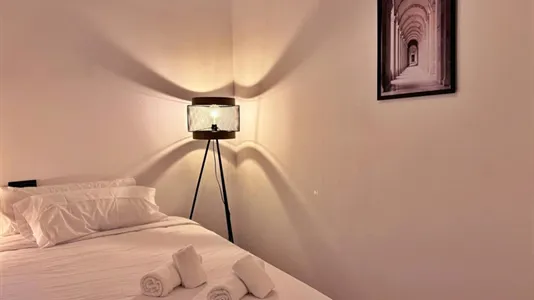 Rooms in Barcelona Eixample - photo 7