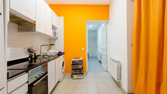 Rooms in Madrid Centro - photo 7