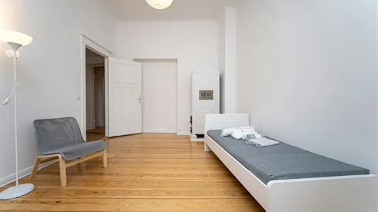 Rooms in Berlin Neukölln - photo 3