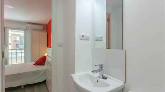 Rooms in Burjassot - photo 8