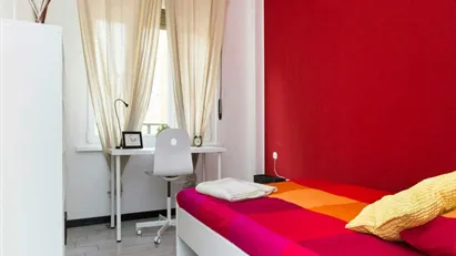 Room for rent in Milano Zona 8 - Fiera, Gallaratese, Quarto Oggiaro, Milan