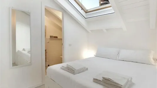 Apartments in Milano Zona 8 - Fiera, Gallaratese, Quarto Oggiaro - photo 3