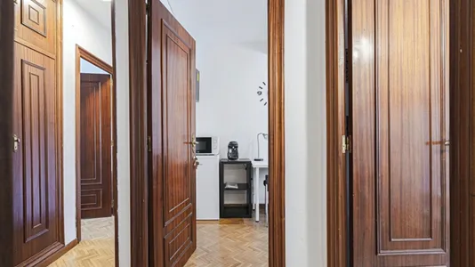 Rooms in Guadalajara - photo 9