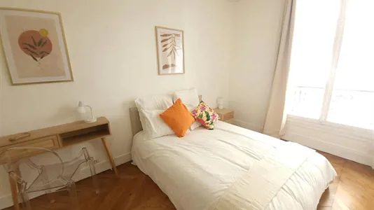 Rooms in Paris 8ème arrondissement - photo 1