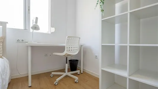 Rooms in Tavernes Blanques - photo 4