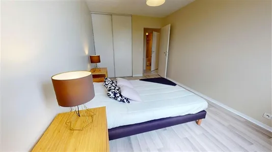 Apartments in Lyon - photo 2