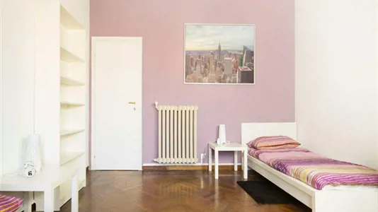 Rooms in Milano Zona 5 - Vigentino, Chiaravalle, Gratosoglio - photo 3