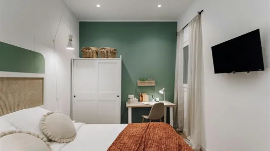 Rooms in Barcelona Eixample - photo 3