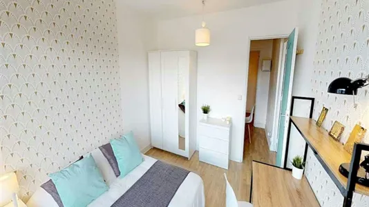 Rooms in Paris 19ème arrondissement - photo 2