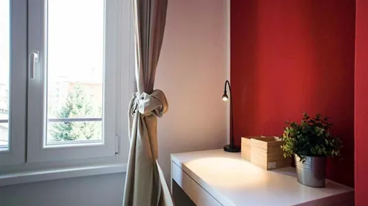 Rooms in Milano Zona 8 - Fiera, Gallaratese, Quarto Oggiaro - photo 2