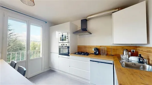 Rooms in Saint-Étienne - photo 9