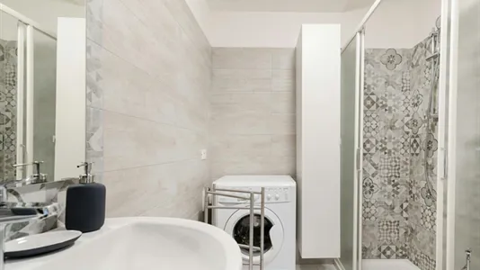 Rooms in Milano Zona 2 - Stazione Centrale, Gorla, Turro, Greco, Crescenzago - photo 8