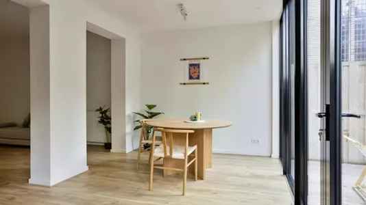 Houses in Location is not specified - photo 9