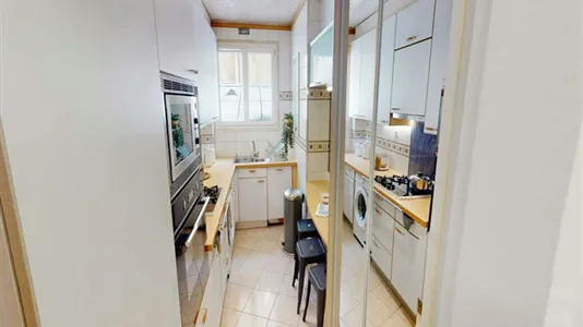 Rooms in Paris 17ème arrondissement - photo 7