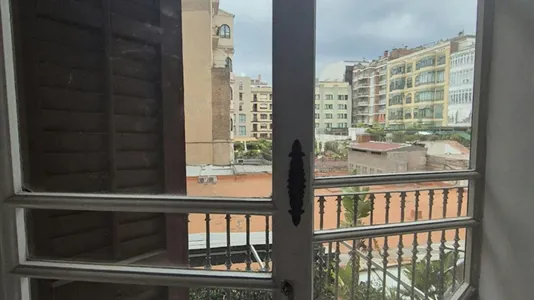 Rooms in Barcelona Eixample - photo 3