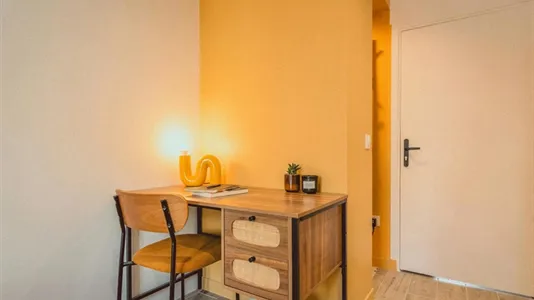 Rooms in Bobigny - photo 2