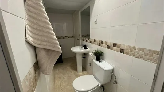 Rooms in Madrid Retiro - photo 10