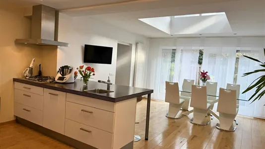 Houses in Best - photo 7