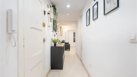 Rooms in Barcelona Ciutat Vella - photo 4