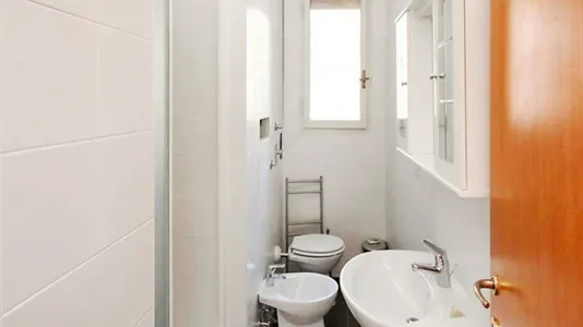 Rooms in Milano Zona 2 - Stazione Centrale, Gorla, Turro, Greco, Crescenzago - photo 9