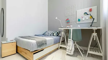 Room for rent in Milano Zona 5 - Vigentino, Chiaravalle, Gratosoglio, Milan