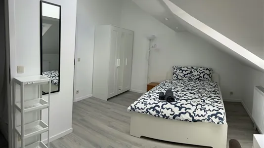Rooms in Charleroi - photo 4