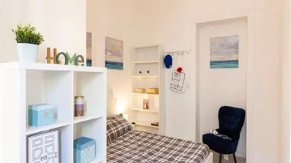 Room for rent in Milano Zona 9 - Porta Garibaldi, Niguarda, Milan