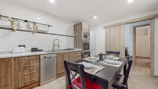 Rooms in Reus - photo 10