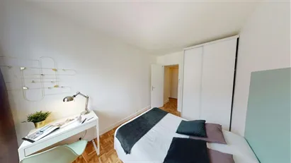 Room for rent in Paris 16ème arrondissement (South), Paris