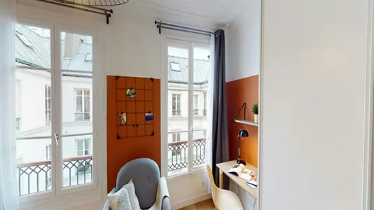 Rooms in Paris 8ème arrondissement - photo 4