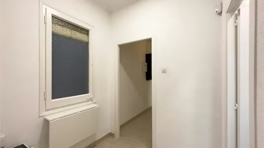 Rooms in Barcelona Eixample - photo 9