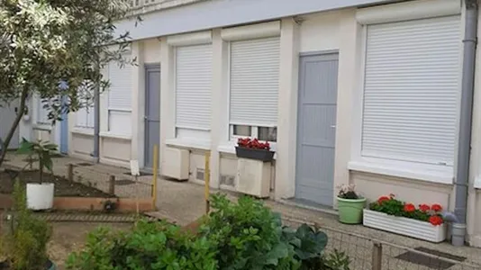 Apartments in Bobigny - photo 10