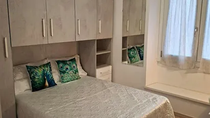 Room for rent in Roma Municipio VI – Roma Delle Torri, Rome