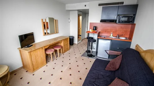 Apartments in Nancy - photo 3