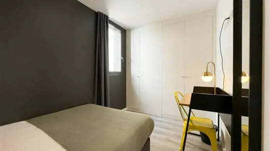 Rooms in Barcelona Ciutat Vella - photo 3