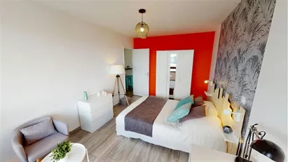 Room for rent in Nanterre, Île-de-France