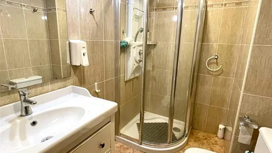 Rooms in Murcia - photo 8