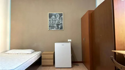 Rooms in Roma Municipio XI – Arvalia/Portuense - photo 3