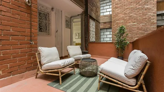 Rooms in Barcelona Eixample - photo 8